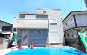 【３駅２路線利用】フレッシュタウン芝山５
